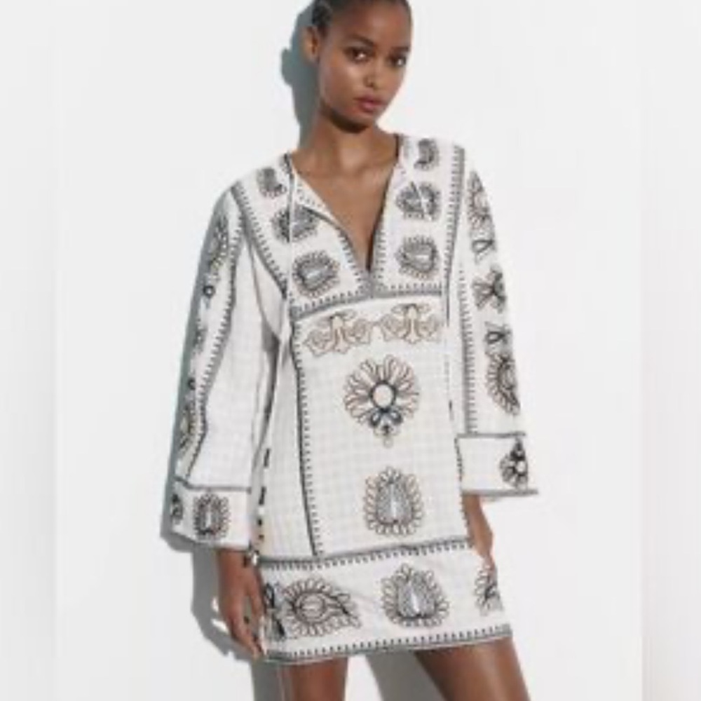 Zara White and Black Embroidered Tunic